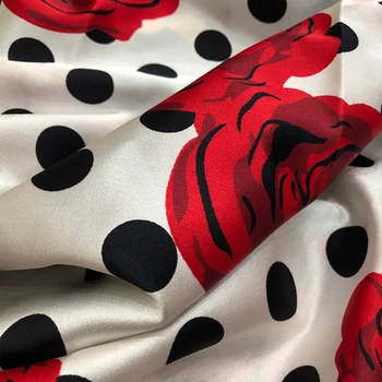 100x140cm Mood Must ja Valge Dot Roos Trükitud Imiteerisid Silk Satiin Kangast Naine Pluus Kleit Pidžaama Tela Et tissu DIY