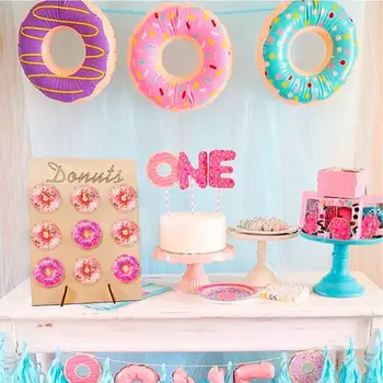2 Sorti Puidust Laua Kaunistused Hoidke Donut Juhatuse Seista Rippuvad Donuts Ekraan Pulm Teenetemärgi Baby Shower Kids Sünnipäeva