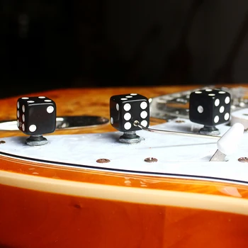 3 Tk Täringut ja Helitugevuse Nupp Electric Guitar Punane Must