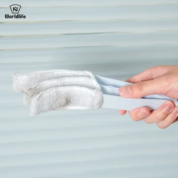 Jaapani kodu rulood puhastushari eemaldatav ja pestav ventilaatori laba, et pühkida kliimaseade outlet puhasti harja vahe