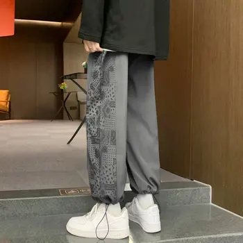 Korea Meeste Mood Graafiline Print Vabaaja Püksid Suvel Meeste Streetwear Hip-Hop Sörkimine Püksid Kõik-match Must Sirge jalg Püksid 8181