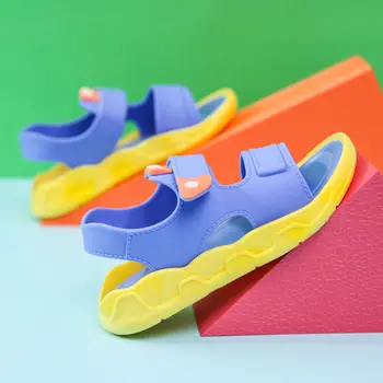 Laste uus suvi candy värvi sandaalid poiste pehme-baseeruv mugav hingav kingad tütarlaste mood konks lahe sandaalid