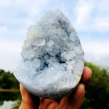 Looduslik lapis lazuli crystal cave klastri quartz crystal maagi proovi kuivatatud