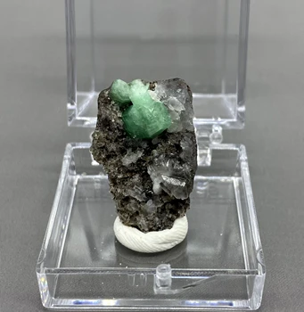Looduslik roheline emerald mineraal-gem-klassi crystal isendite kivid ja kristallid kvartsi kristallid, kasti suurus 3.4 cm