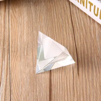 Mood Kunstlik Egiptuse Selge K9 Crystal Kvarts Pyramid Home Office Desk Teenetemärgi Imeline Ornament Kingitus Sõpradele