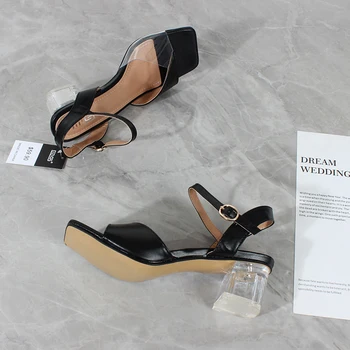 Mood naiste sandaalid 2021 suvel uued PVC läbipaistev kangas crystal keskel kanna sandaalid naiste vabaaja lukk kingad 5CM