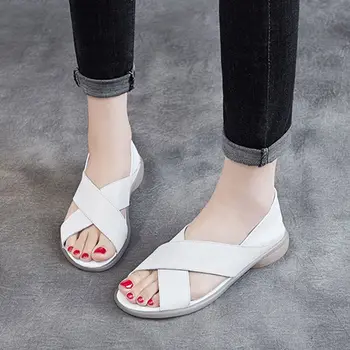 Nahk sandaalid naiste 2020. aasta suvel mitte tõsta pehme baseeruv naiste kingad lehma nahk risti kaks kandma ema kingad suured 57493
