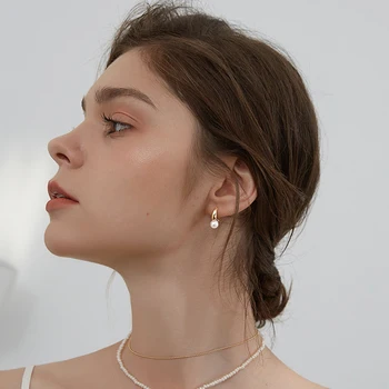 SCALLOPED Euroopa Vintage Pearl Tilk Kõrvarõngad Ülendatud Naiste 2021 Uus Trendikas Individuaalsust Romantiline Tüdrukud Ehted 155995