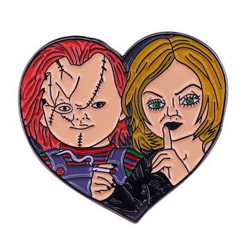 Surnud Nukud Bride Of Chucky Chucky&Tiffany emailiga Rinnamikrofon Pin-südame sõle Scary Movie Fännid Täiuslik Lisaks