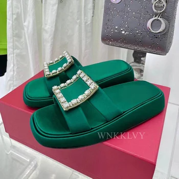 Suve sandaalid sussid naiste square diamond lukk paksu põhjaga crystal beach kingad flipflops tüdrukute slaidid 2021